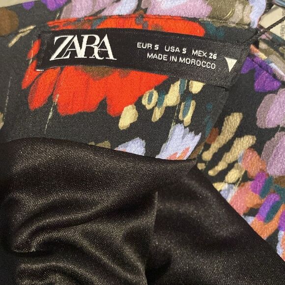 NWT New Zara Floral Print Mini Skirt Size Small - Picture 6 of 7
